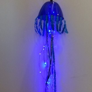 Gallery 2 - Jellyfish Lantern-Making Workshop