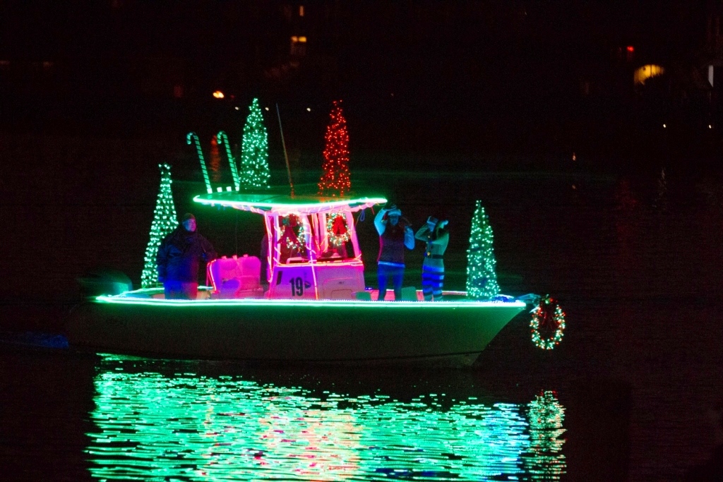 Gallery 2 - Holiday on the Harbor & Boat Parade of Lights
